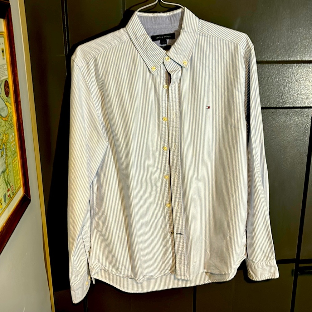Tommy Hilfiger Custom Fit Striped Button Down